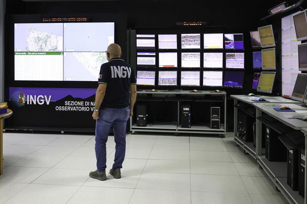 Il caso dei mancati allarmi di IT-ALERT per le scosse dei Campi Flegrei