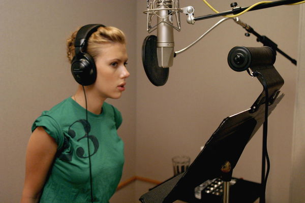 Le accuse di Scarlett Johansson contro Sam Altman