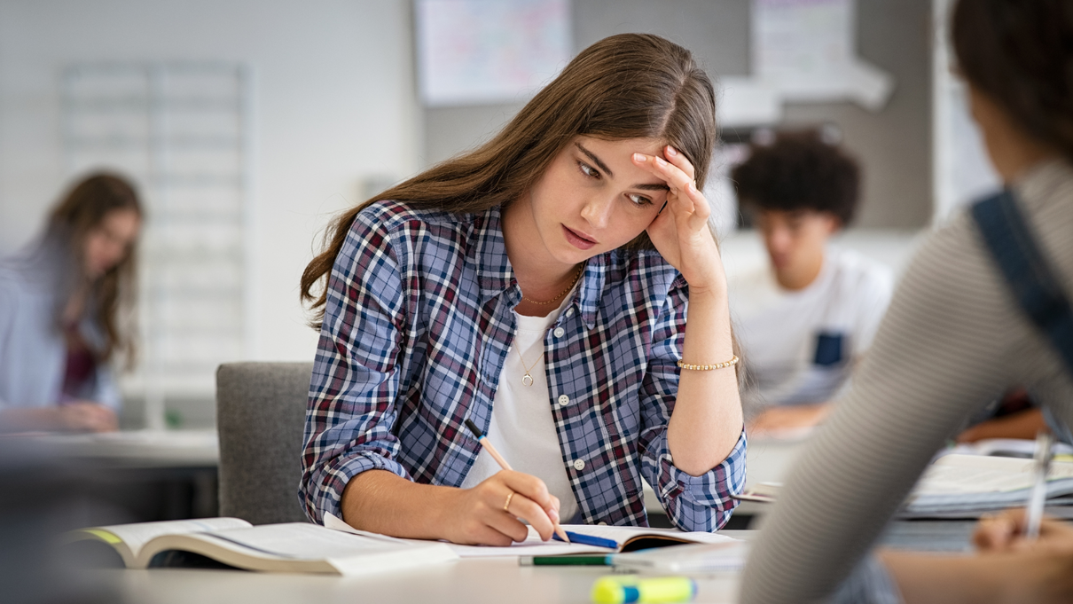 L’uso di smartphone e social influisce sul rendimento scolastico? article-post