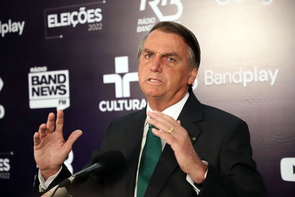 I politici della destra brasiliana continuano a usare X