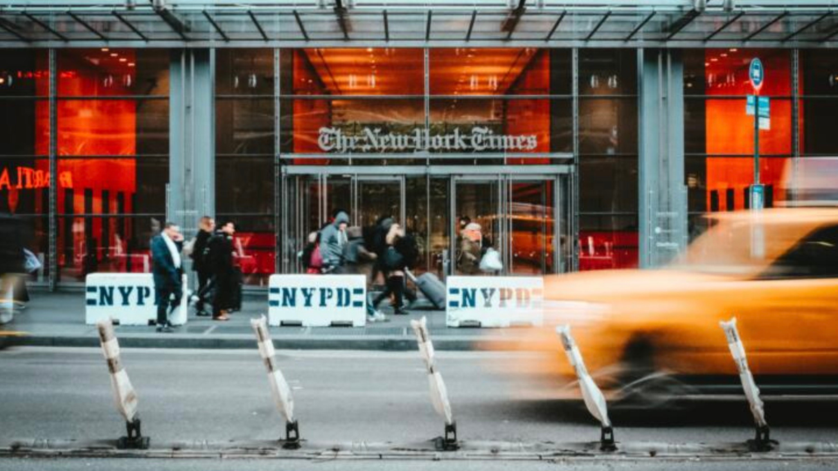 L’esempio della visibilità dei post del NYT su X e su BlueSky article-post