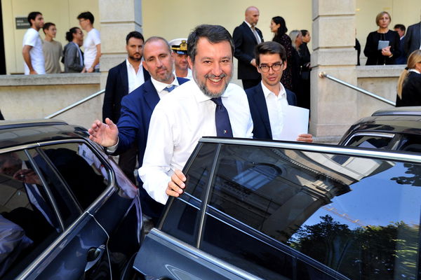 Cosa dice il decreto firmato da Salvini sul FSDE per gli NCC
