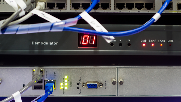 Cosa rischiano i 6mila utenti dell’IPTV illegale smantellata?