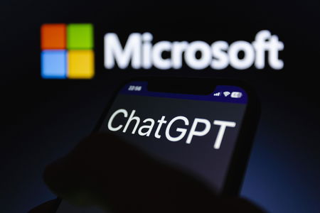 Microsoft sta studiando delle strategie per sganciarsi da OpenAI article-post