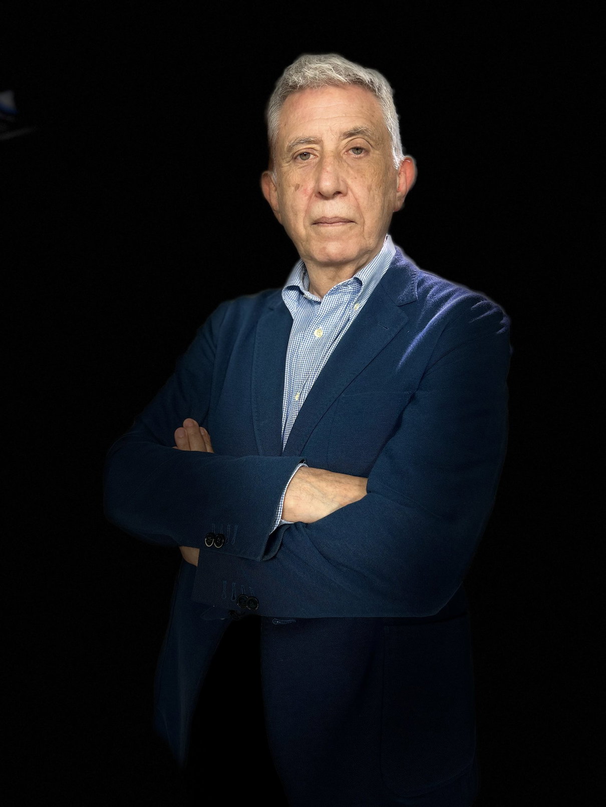 “Il giornalismo che non commenta il giornalista” ne abbiamo parlato con il Professor Carlo Chianura article-post
