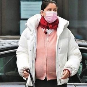 Laetitia Casta incinta del quarto figlio a 42 anni