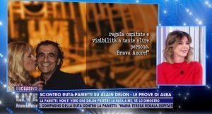 Alba Parietti al compagno di Maria Teresa Ruta: "Sono quarant'anni che faccio televisione"