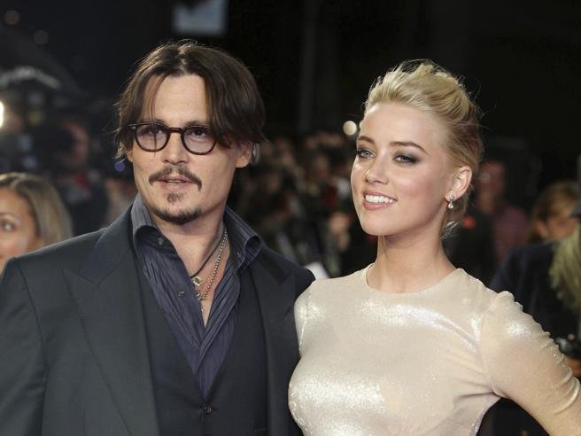 Johnny Depp un video lo scagionerebbe dalle accuse di violenza sull'ex moglie Amber Heard