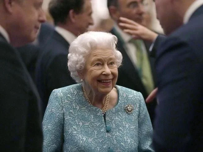 Le ultime notizie dal Regno Unito parlano dello stato di Salute della Regina Elisabetta