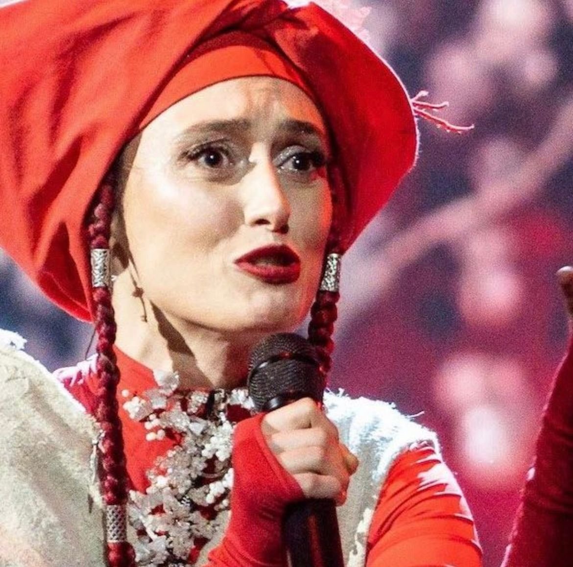 Eurovision Song Contest: La cantante ucraina Alina Pash si ritira dal festival, la causa è la Russia