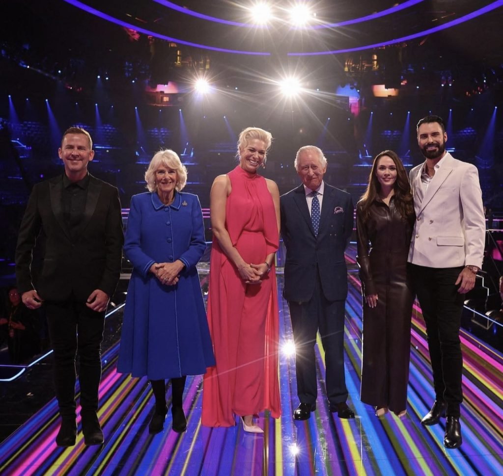 Re Carlo e Camilla accendono le luci del palco dell'Eurovision 2023 (Foto)
