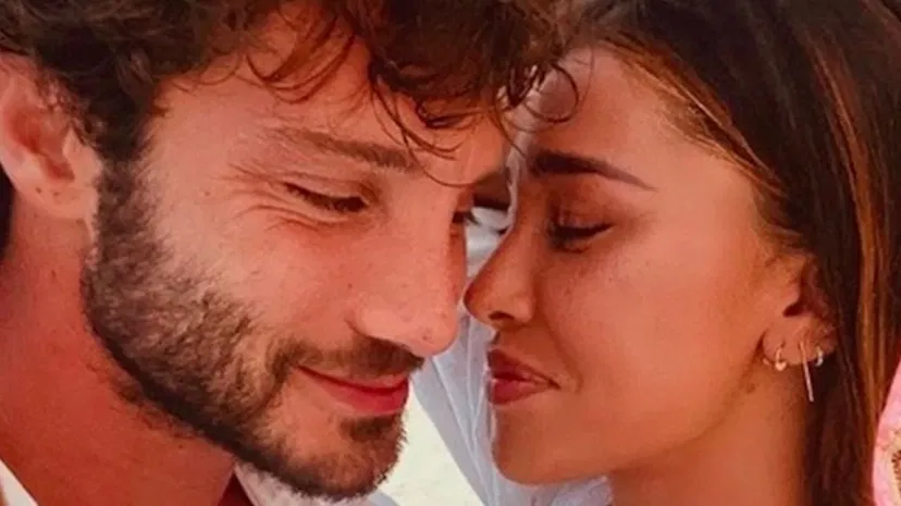 La presunta crisi tra Belen Rodriguez e Stefano De Martino: Una strategia mediatica per rilanciare le carriere? article-post