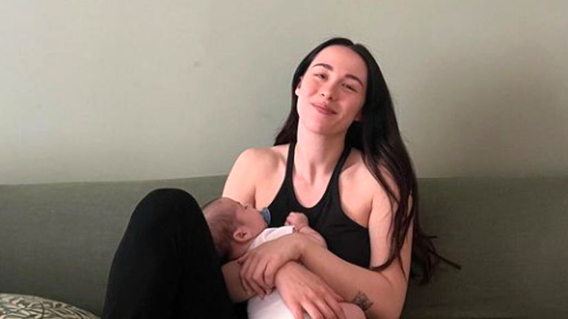 Aurora Ramazzotti sfida gli hater con un nuovo tatuaggio e svela il significato nascosto article-post