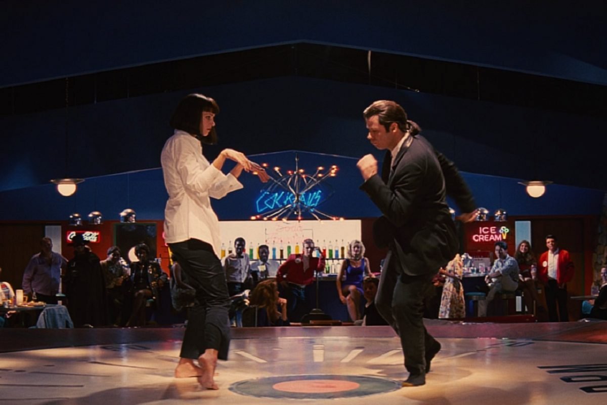 Mia e Vincent che ballano in una delle scene più note del film. 