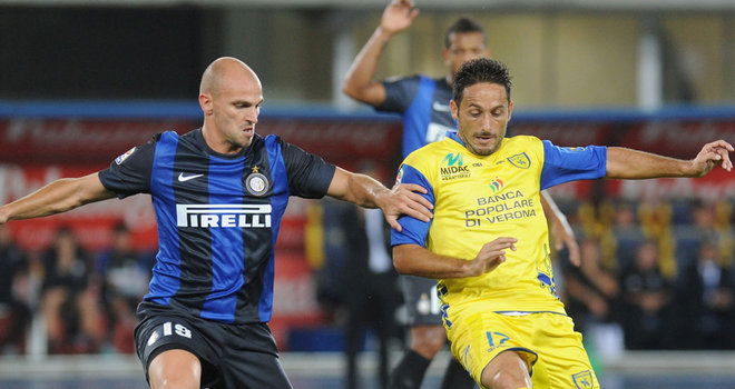 Applausi per Cambiasso preview