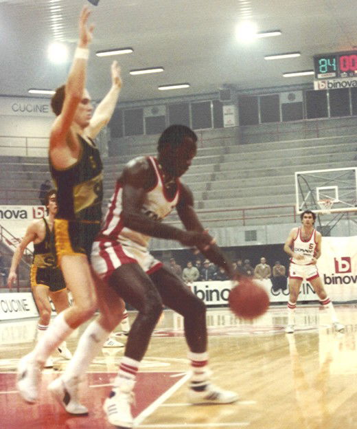 L’ultimo ingaggio di Pondexter preview