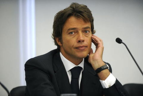 Arpe corrucciato sulla Aston Martin (#vipwatching 5) preview