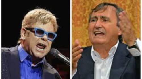 Elton John o Brugnaro? preview