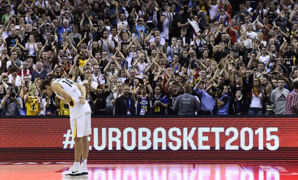 Inchino di fronte a Nowitzki article-post