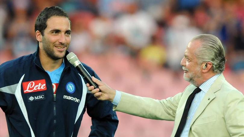 Higuain o De Laurentiis? article-post