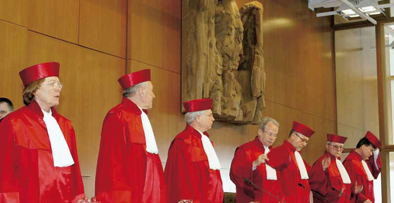 Doppio cognome o cognome del padre? preview