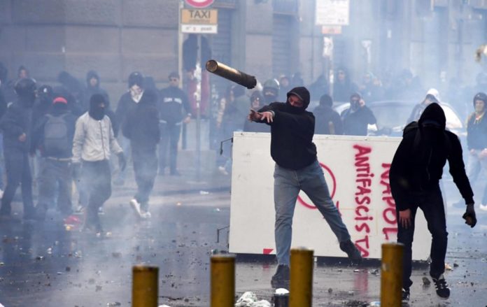 Salvini o De Magistris? article-post