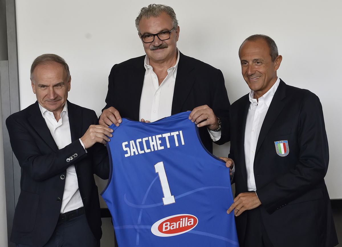 Sacchetti, una scelta giusta a Bugiardilandia article-post