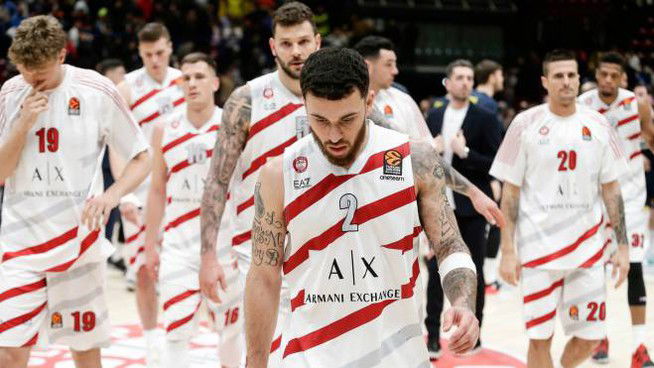 La difesa di Mike James preview