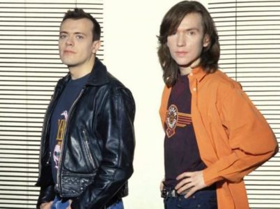 Chiuditi nel cesso, per fermare il coronavirus preview