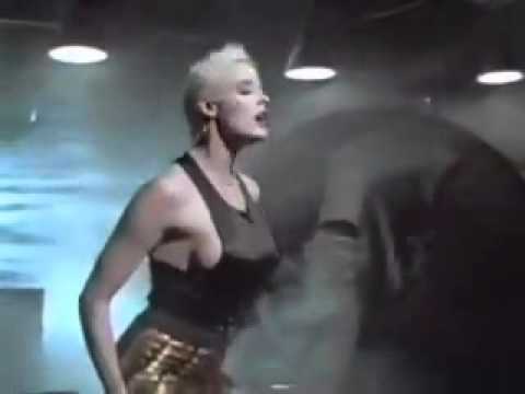 Il corpo di Brigitte Nielsen article-post