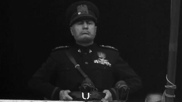 Mussolini senza la guerra article-post