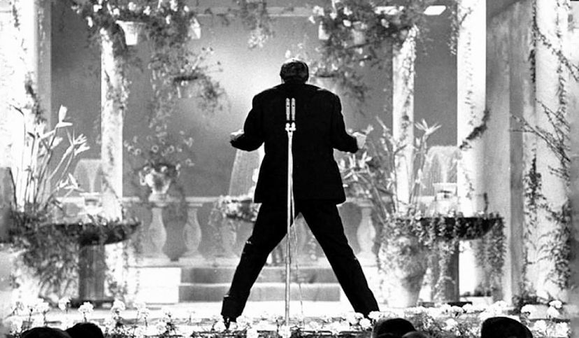 Sanremo 2021: il penoso Ibrahimovic alla Celentano preview