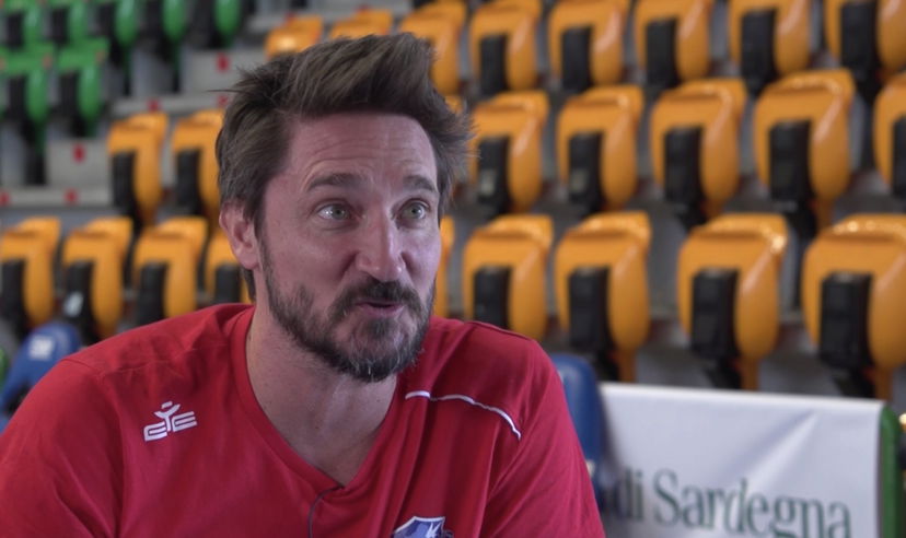 Le dediche di Pozzecco preview