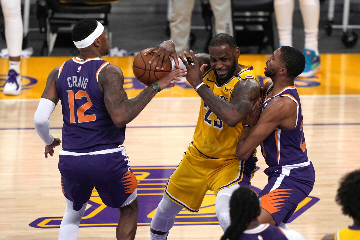Lakers fuori, la prima volta di LeBron James article-post