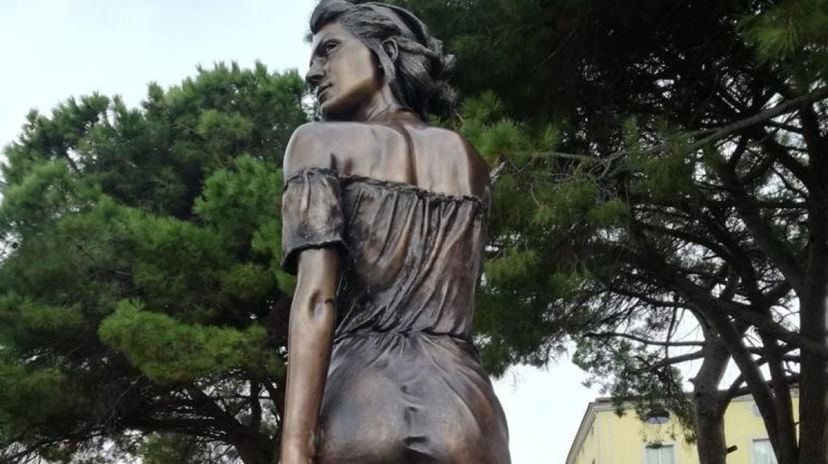 La spigolatrice di Sapri preview