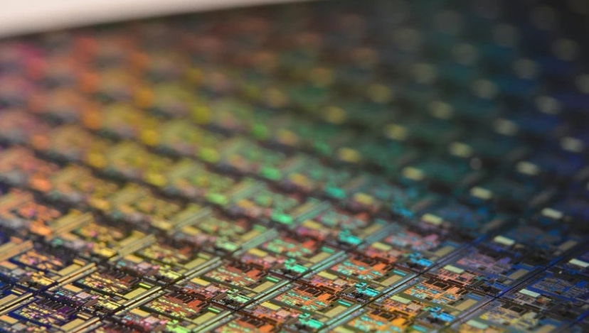 Investire sui semiconduttori preview