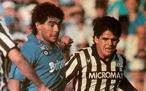 Hugo e Diego Maradona al Napoli article-post