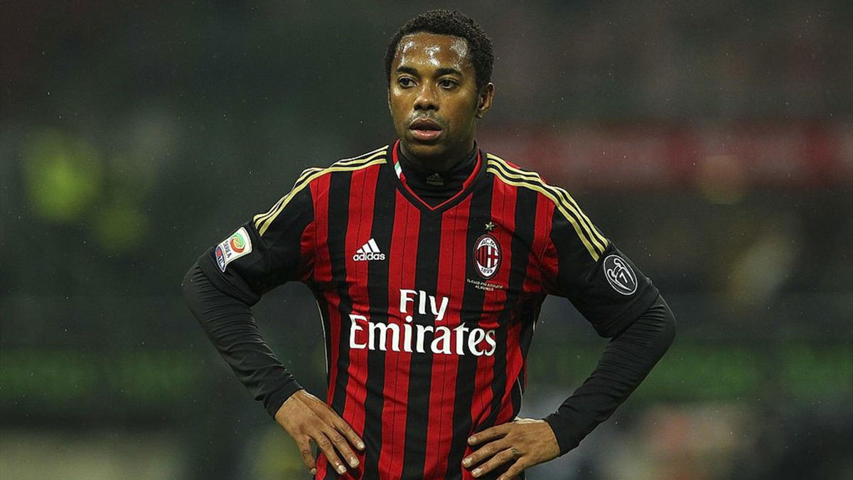 Nove anni a Robinho per stupro article-post