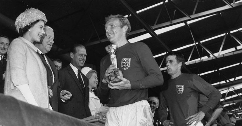 Quanti anni ha la Regina Elisabetta preview