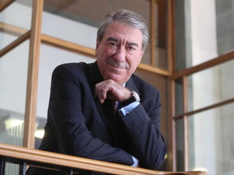 I camerieri di Elkann preview