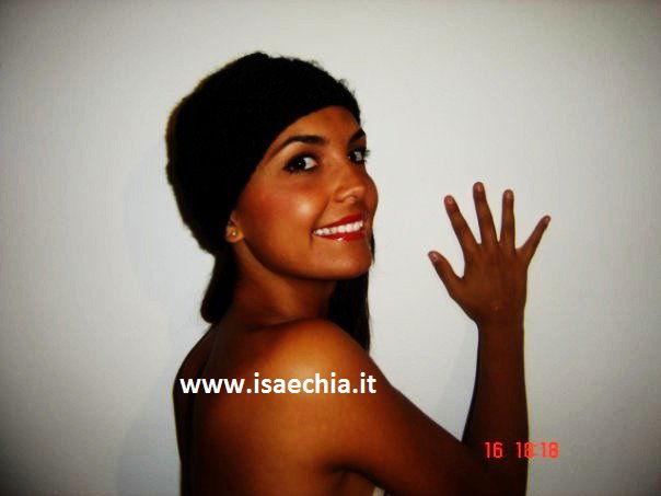 Valeria Bigella: parla una ragazza che la conosce. Foto inedite della corteggiatrice. article-post