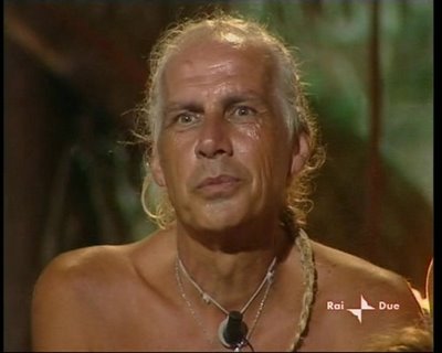 E’ morto Carlo Capponi,il simpatico bidello che partecipò all’Isola dei famosi 2008 preview