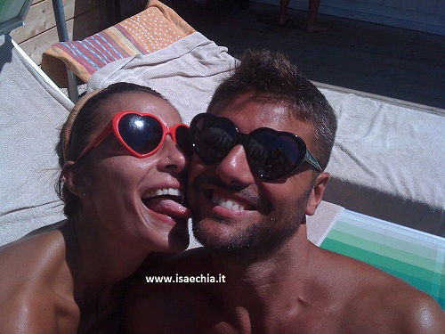 Antonella Zampaletta a Isaechia.it: ‘Marco Meloni voleva che lo aspettassi, e per rassicurarmi mi diceva che il programma è tutta una farsa, e che lui è lì solo per soldi e serate. Infatti so che anche durante il trono ha frequentato altre ragazze..’ article-post