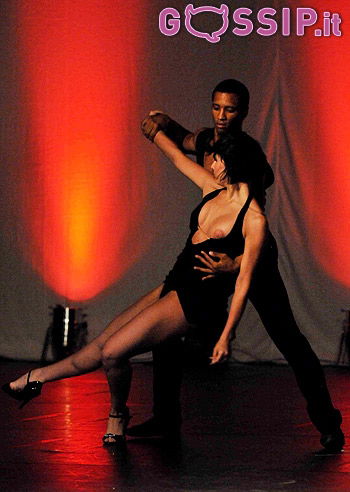 Pauselli fuori di seno Pauselli fuori di seno