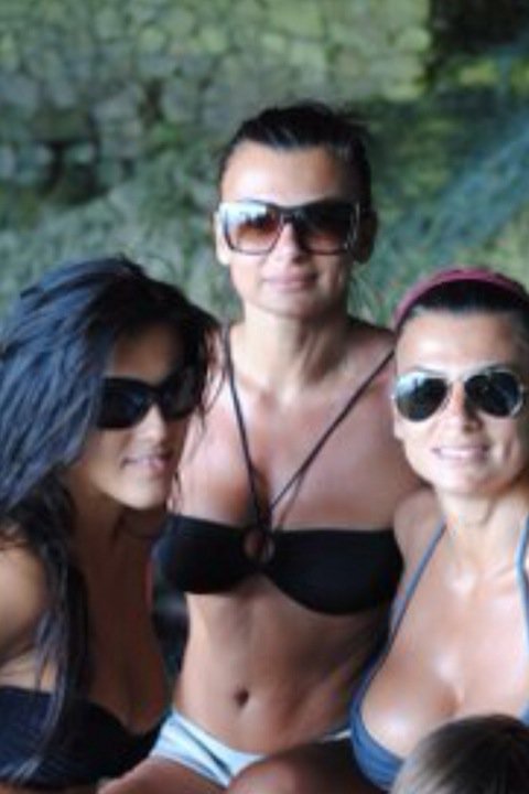 Elga e Serena Enardu Elga e Serena Enardu