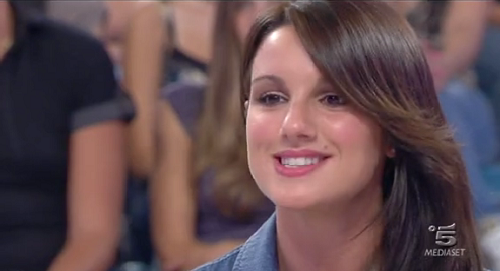 Emanuela, neo corteggiatrice del Trono blu, nel reality ‘Appuntamento al buio’ su Sky preview