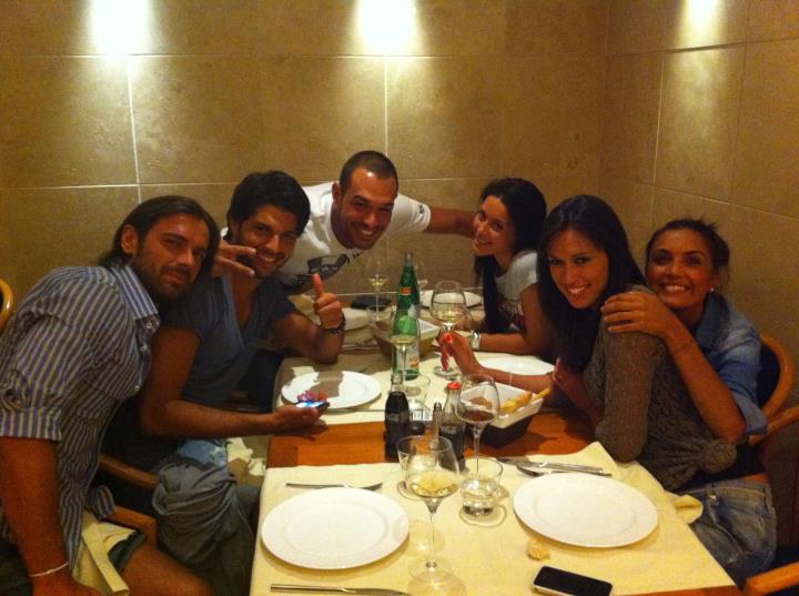 Leonardo Greco,Diletta Pagliano,Gianfranco Apicerni,Valeria Bigella,Samuele Nardi e Claudia Borroni a cena insieme: foto preview