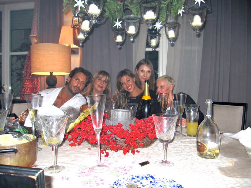 Natale a casa di Belen Rodriguez e Fabrizio Corona: le foto preview