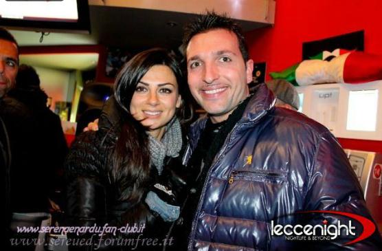 Serena Enardu in discoteca: foto preview