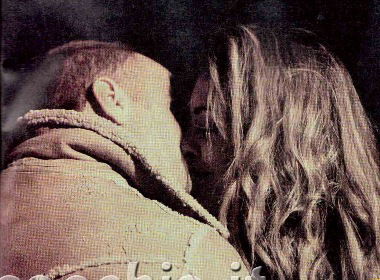 La “rondinella” Angelica Livraghi bacia il playboy Alessandro Nuccitelli preview